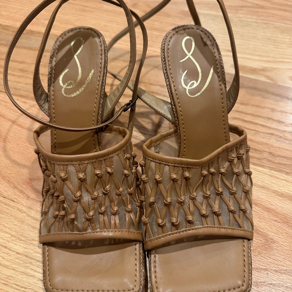 Elegant Tan Women's Sandals